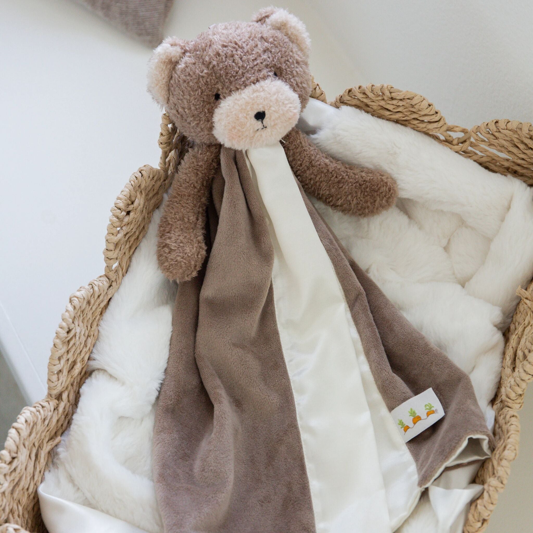 104111: SIMPLE Cubby Bear Buddy Blanket