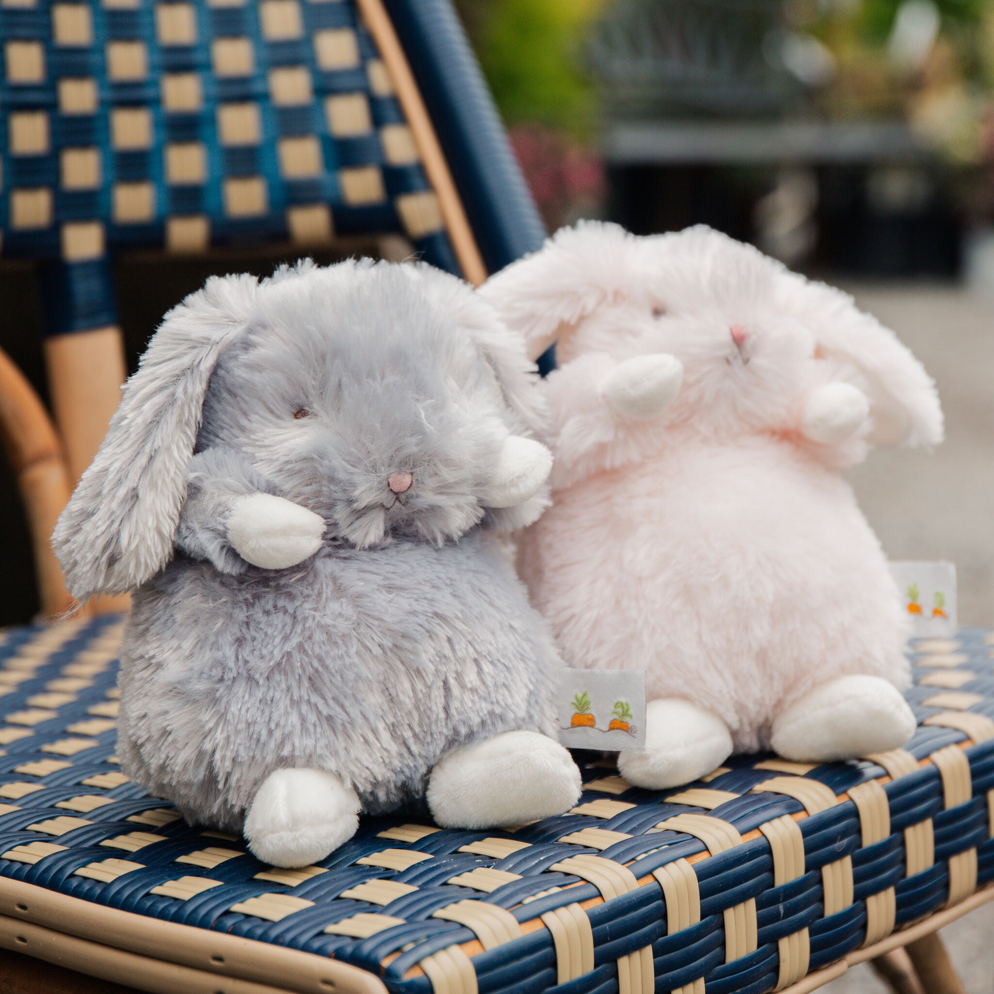 100120: Wee Bloom Bunny