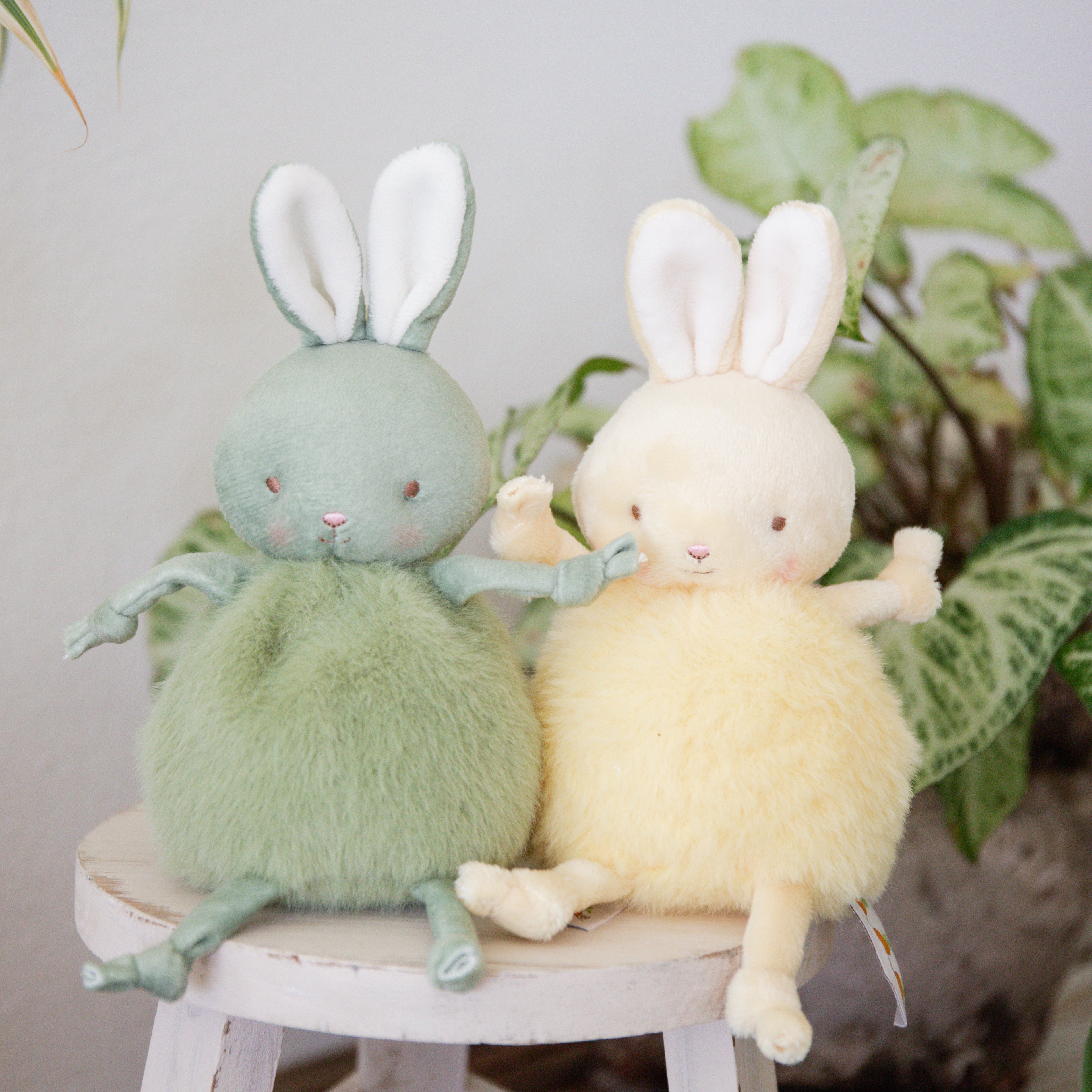 190560: Roly Poly Bunny - Pistachio