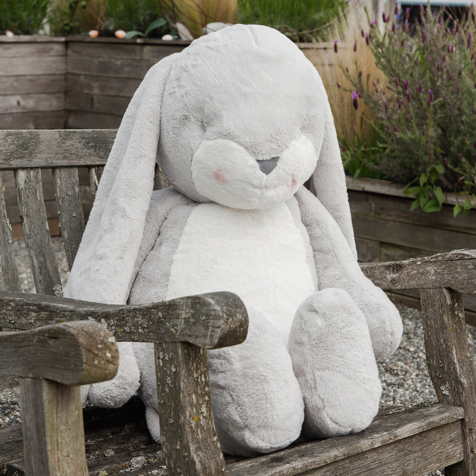 190355: Grand Nibble 41" Bunny Gray