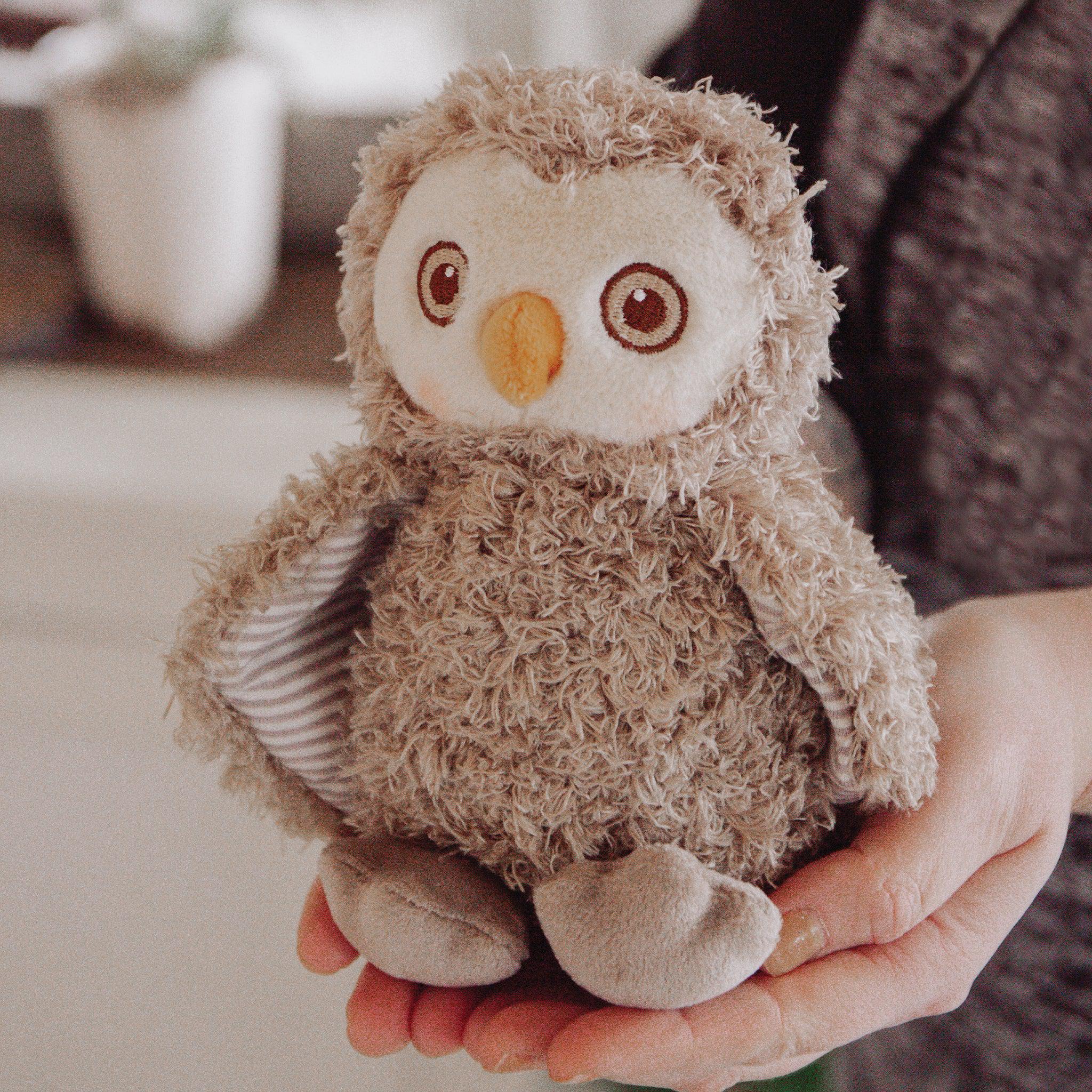 Blink The Owl-Stuffed Animal-SKU: 103161 - Bunnies By The Bay