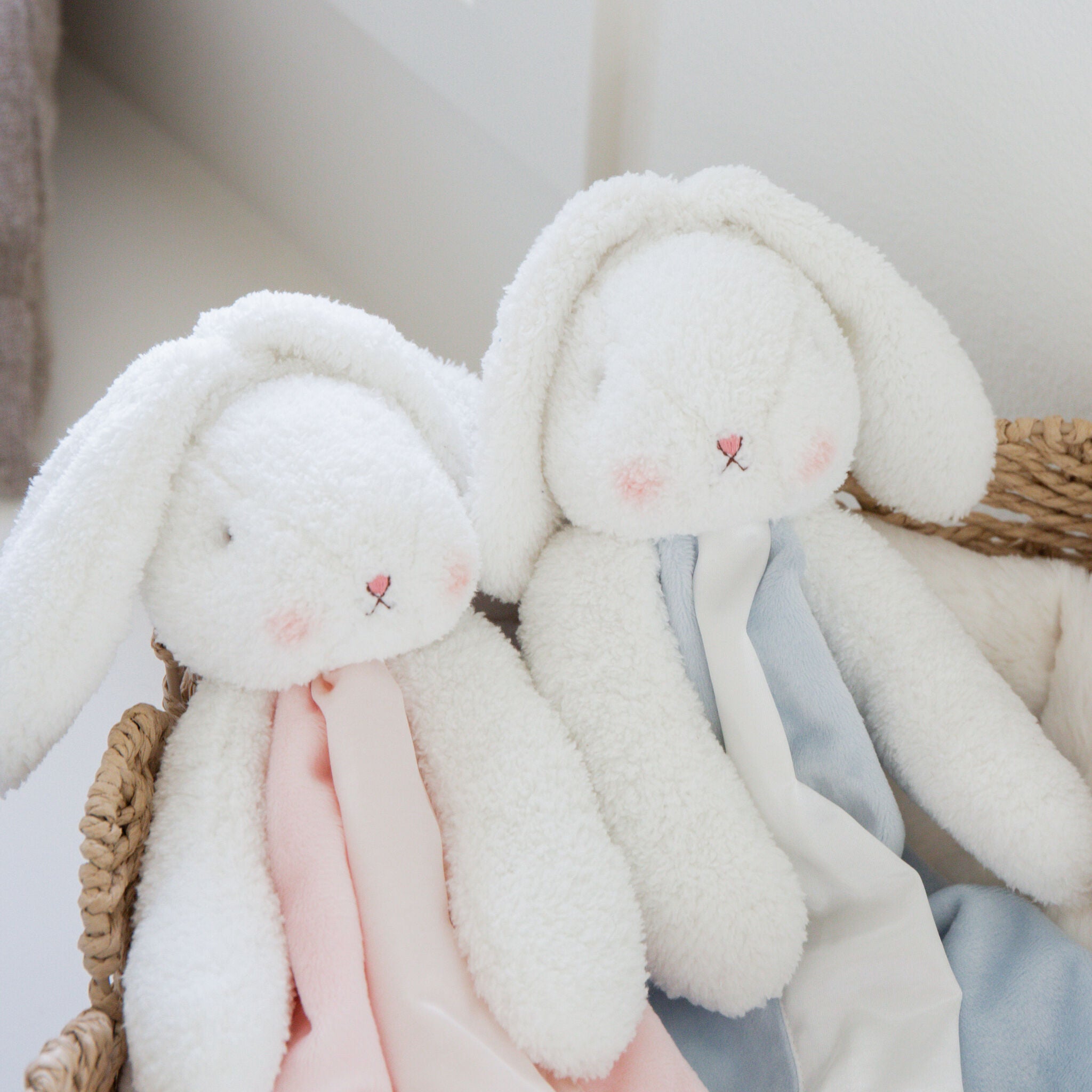 104108: SIMPLE Bud Bunny Buddy Blanket