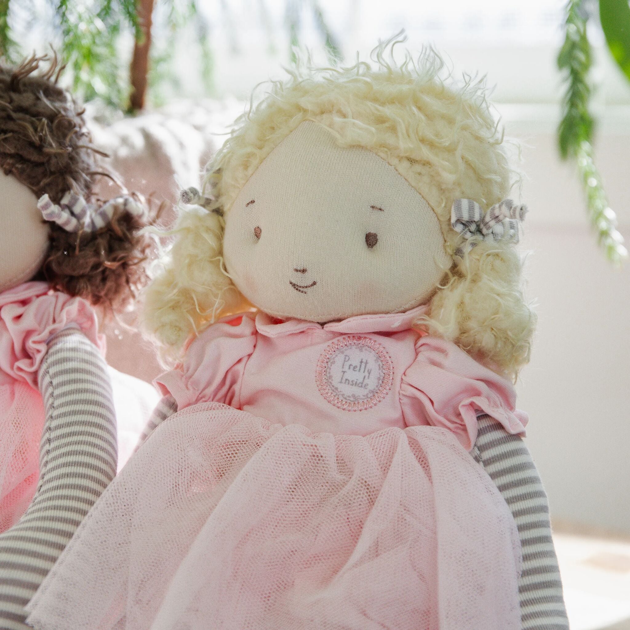 244100: Elsie Doll - Blonde Hair